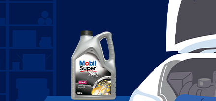 10W-40 syns i bagageutrymmet på en bil