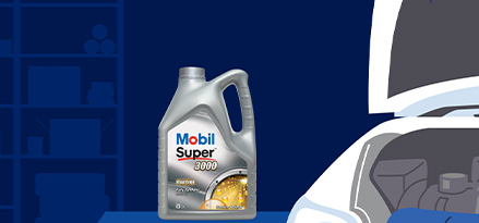 5W-40 syns i bagageutrymmet på en bil